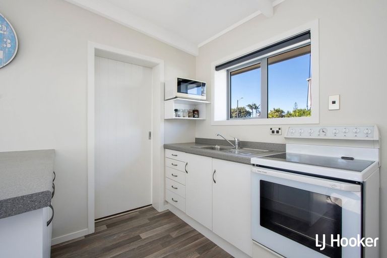 Photo of property in 12 Snell Crescent, Waihi Beach, 3611