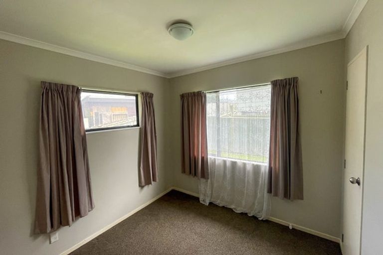Photo of property in 33 Luanda Drive, Ranui, Auckland, 0612