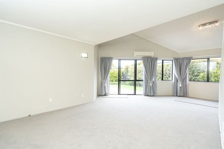 Photo of property in 12a Ashley Street, St Andrews, Hamilton, 3200