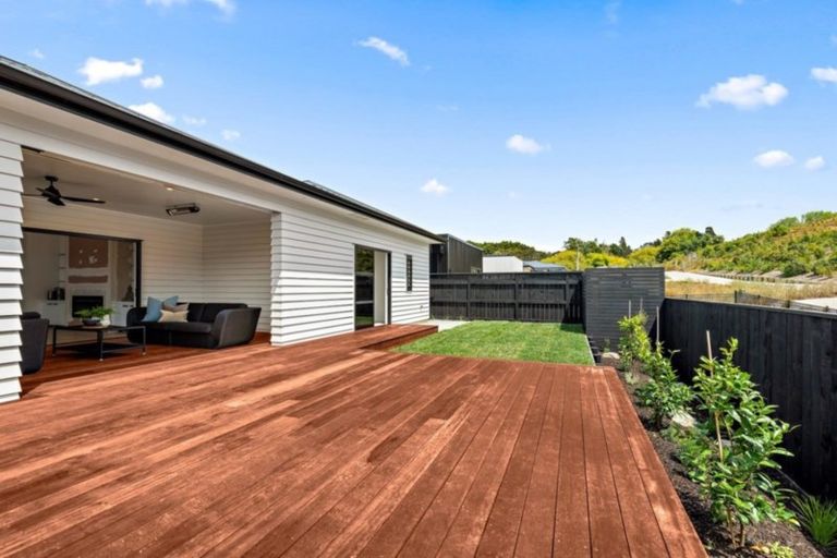 Photo of property in 11 Hampton Mews, Snells Beach, 0920