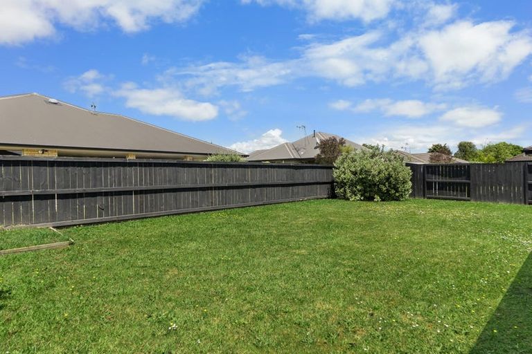 Photo of property in 9 Whitney Place, Rototuna North, Hamilton, 3210