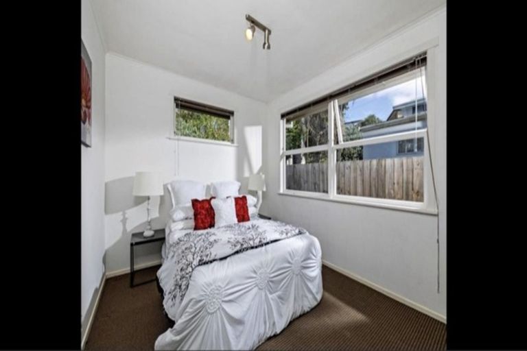 Photo of property in 14 Sunhaven Avenue, Glenfield, Auckland, 0629