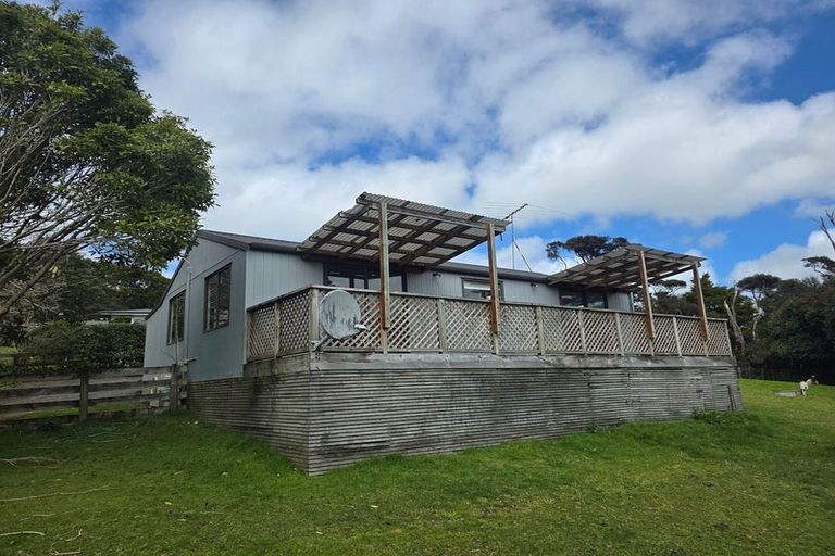 Photo of property in 315 Muriwai Road, Waimauku, 0881