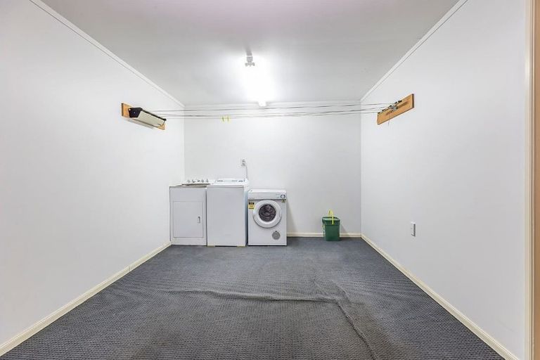 Photo of property in 4 Futuna Close, Karori, Wellington, 6012