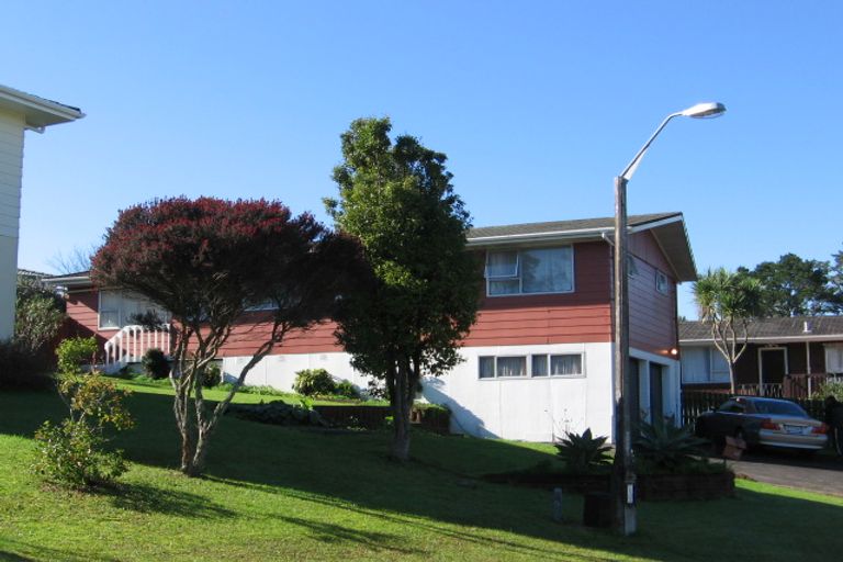 Photo of property in 42 Glynnbrooke Street, Te Atatu South, Auckland, 0610