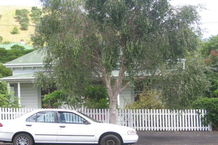 Photo of property in 19 Vauxhall Road, Devonport, Auckland, 0624