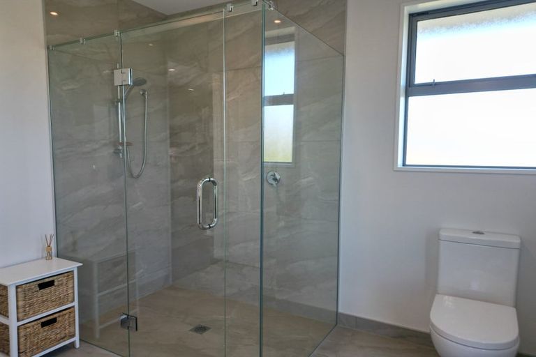 Photo of property in 52 Highlands Drive, Waipawa, 4210