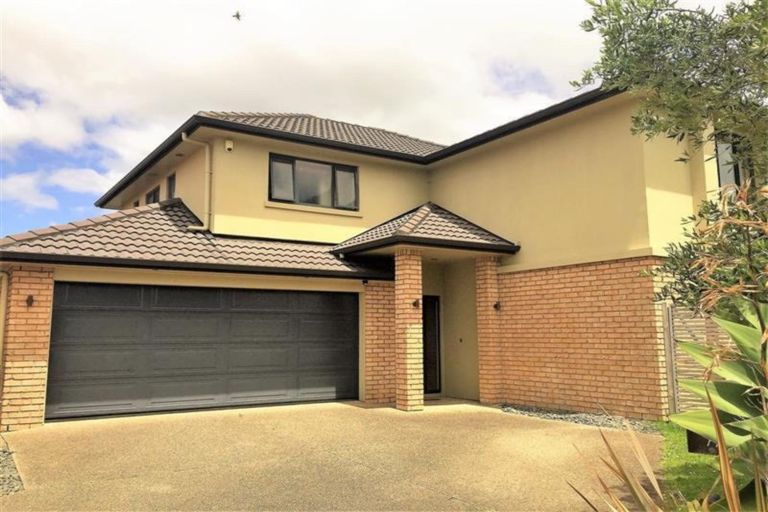 Photo of property in 77 Wayne Francis Drive, Flat Bush, Auckland, 2016