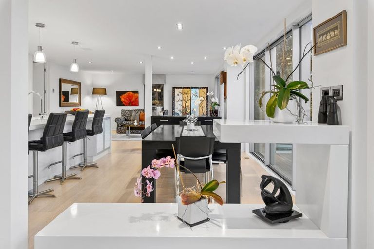 Photo of property in 39 Maritime Terrace, Birkenhead, Auckland, 0626