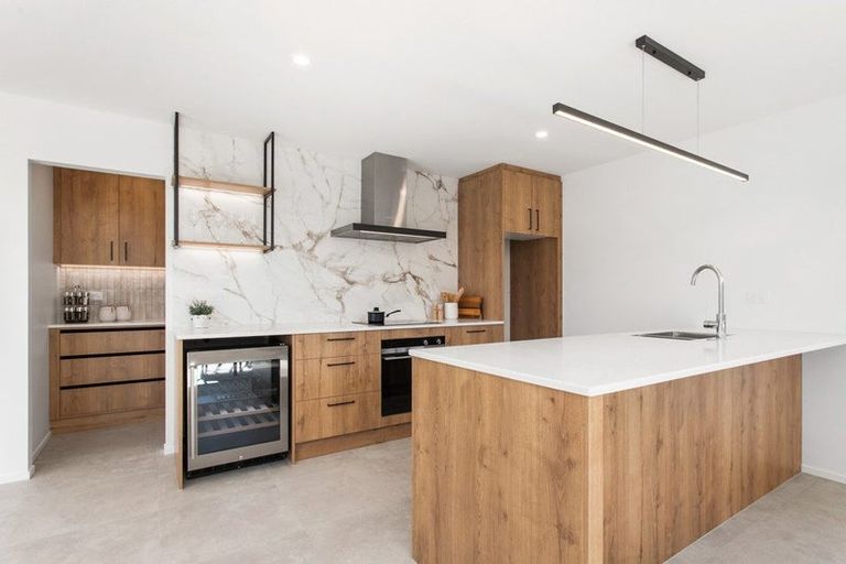 Photo of property in 6 Earl Way, Amberley, 7410