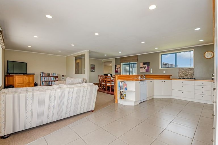 Photo of property in 47 Viles Road, Bulls, 4894