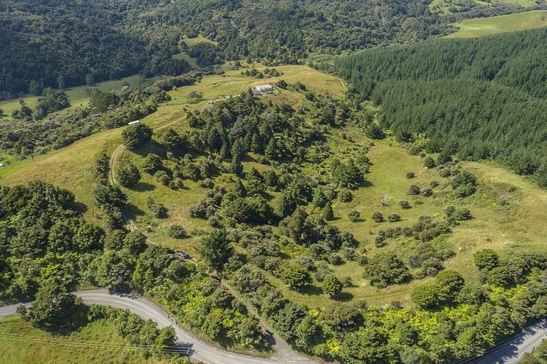 Photo of property in 910 Krippner Road, Puhoi, Silverdale, 0994