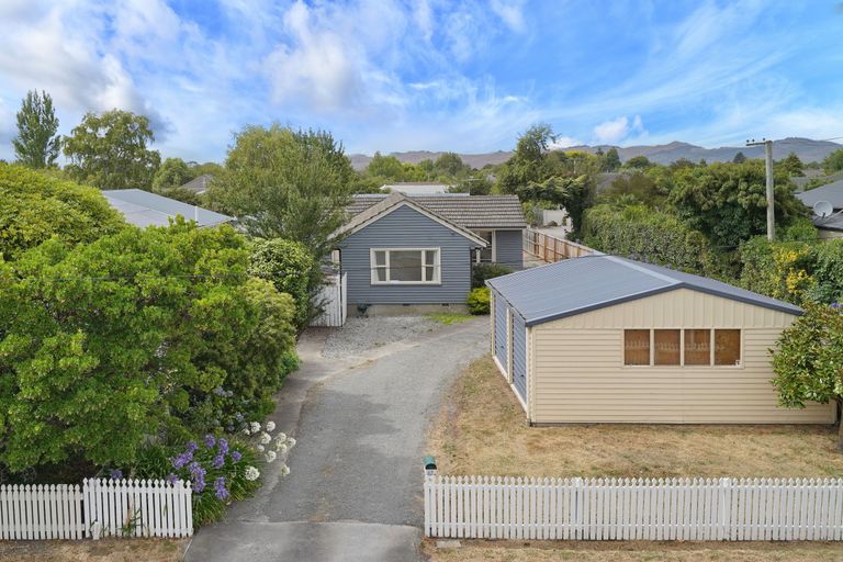 Photo of property in 47 Aorangi Road, Bryndwr, Christchurch, 8053