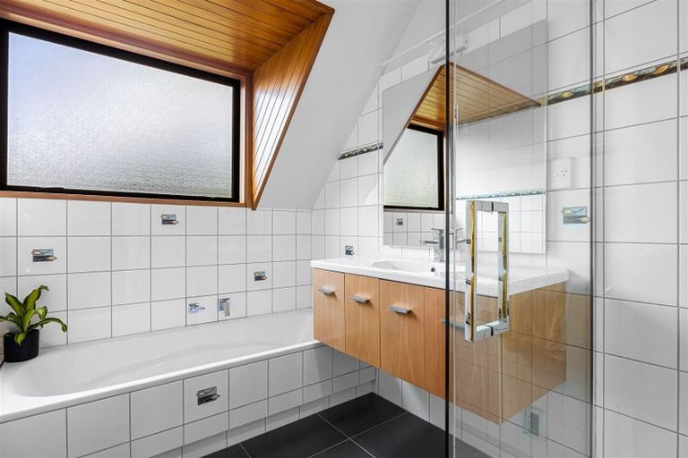 Photo of property in 85a Huntsbury Avenue, Huntsbury, Christchurch, 8022