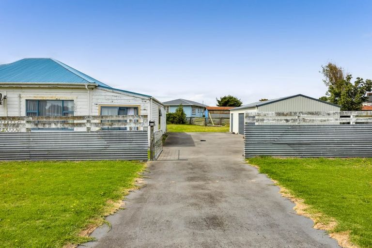 Photo of property in 11 Suffolk Street, Patea, 4520