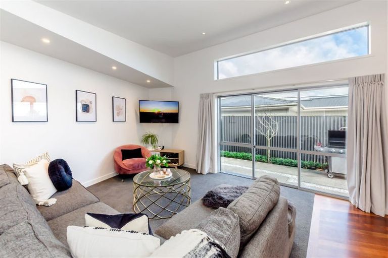 Photo of property in 1b Winara Avenue, Waikanae, 5036