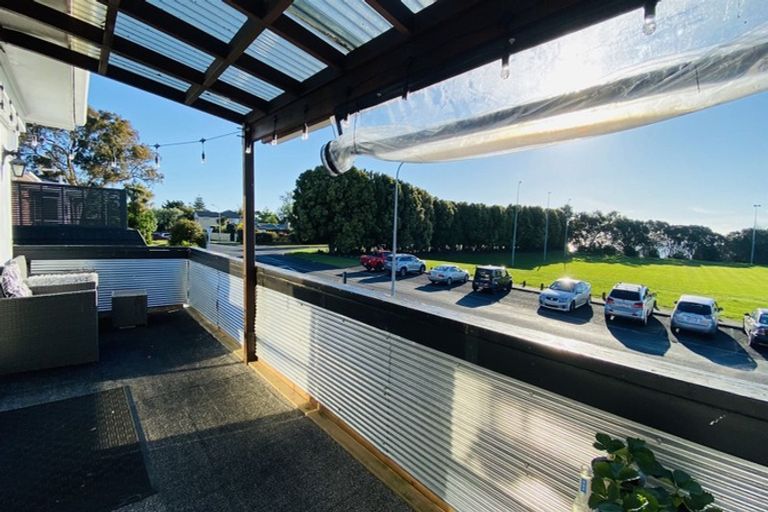 Photo of property in 19 Domain Road, Weymouth, Auckland, 2103