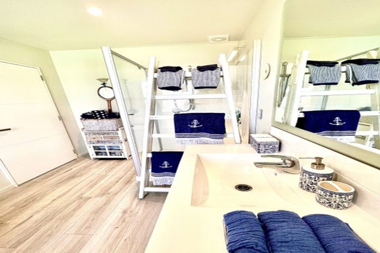 Photo of property in 1 Simeon Quay, Lyttelton, 8082