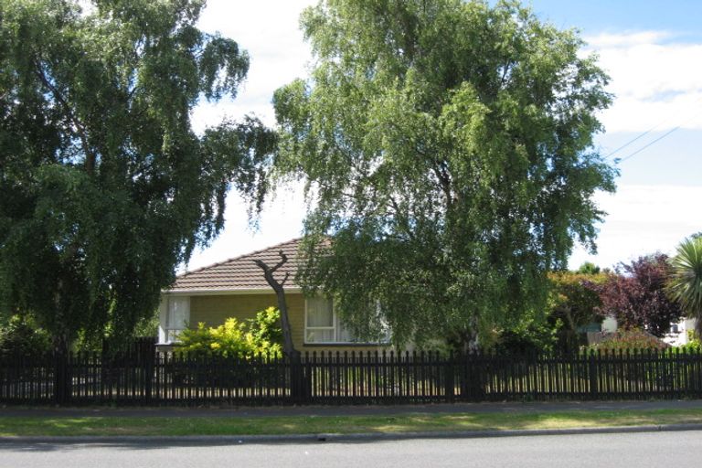 Photo of property in 367 Mairehau Road, Parklands, Christchurch, 8083