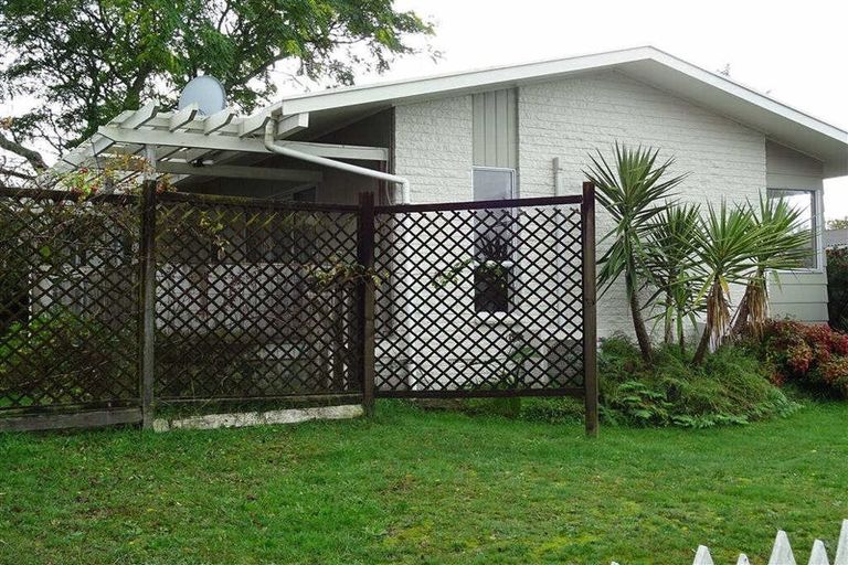 Photo of property in 32 Hibiscus Avenue, Hamilton Lake, Hamilton, 3204