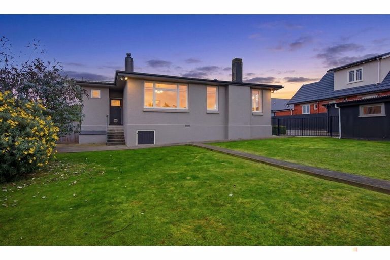 Photo of property in 89a Avenue Road, West End, Timaru, 7910