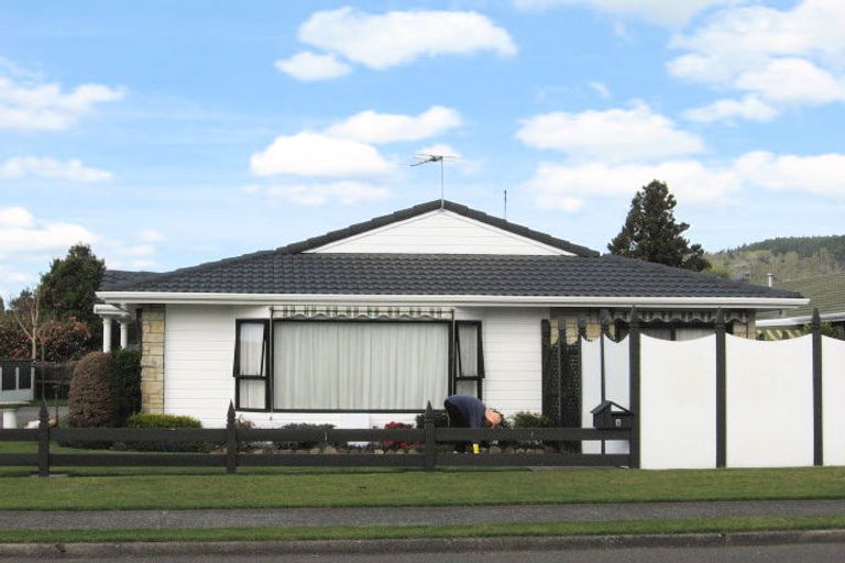 Photo of property in 6 Deere Avenue, Fenton Park, Rotorua, 3010