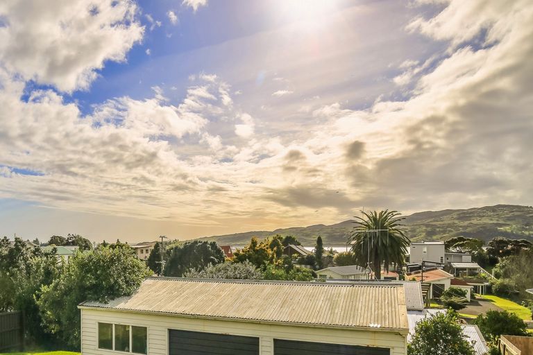 Photo of property in 9 Uenuku Avenue, Raglan, 3225