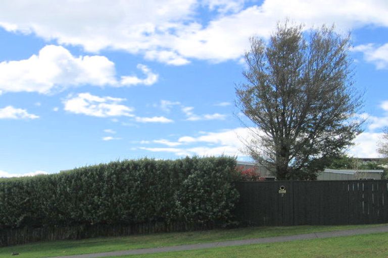 Photo of property in 2 Wall Street, Waipahihi, Taupo, 3330