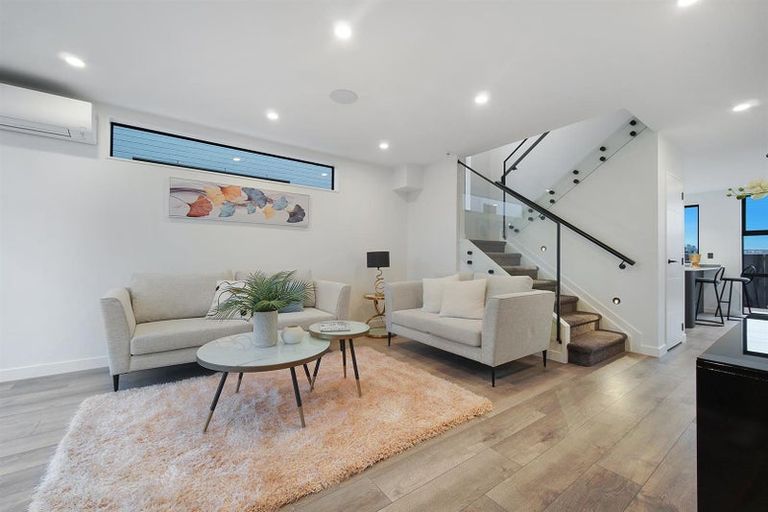 Photo of property in 61 Survila Street, Papakura, 2110