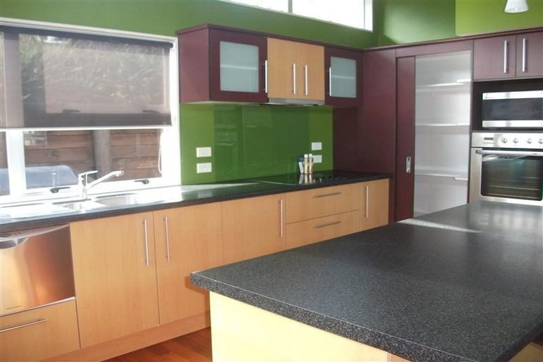 Photo of property in 12 Bushglen Court, Browns Bay, Auckland, 0630