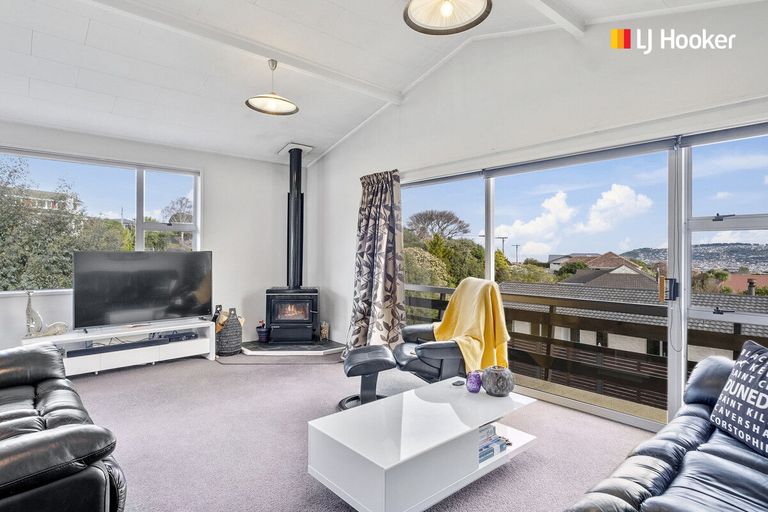 Photo of property in 136 Larnach Road, Waverley, Dunedin, 9013