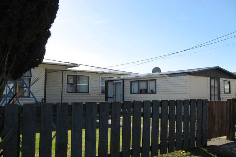 Photo of property in 23 Ruthven Road, Wainuiomata, Lower Hutt, 5014