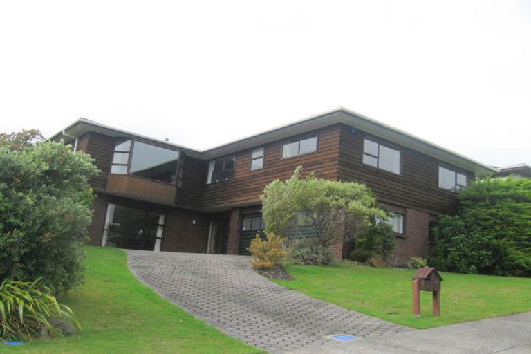Photo of property in 45 Exploration Way, Whitby, Porirua, 5024