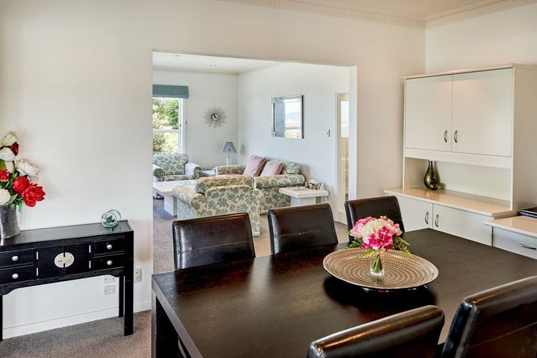 Photo of property in 102 Homebush Road, Khandallah, Wellington, 6035