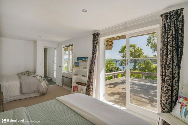 Photo of property in 154 Paku Drive, Tairua, 3508