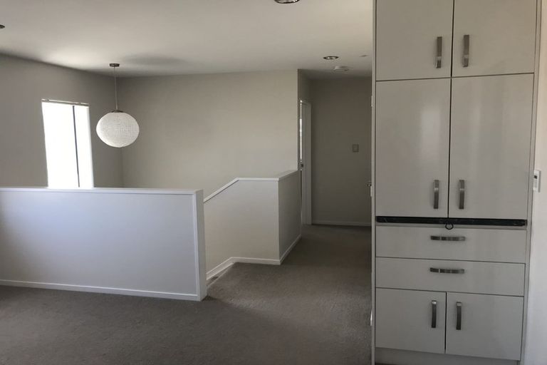 Photo of property in 16 Dalray Avenue, Takanini, 2112