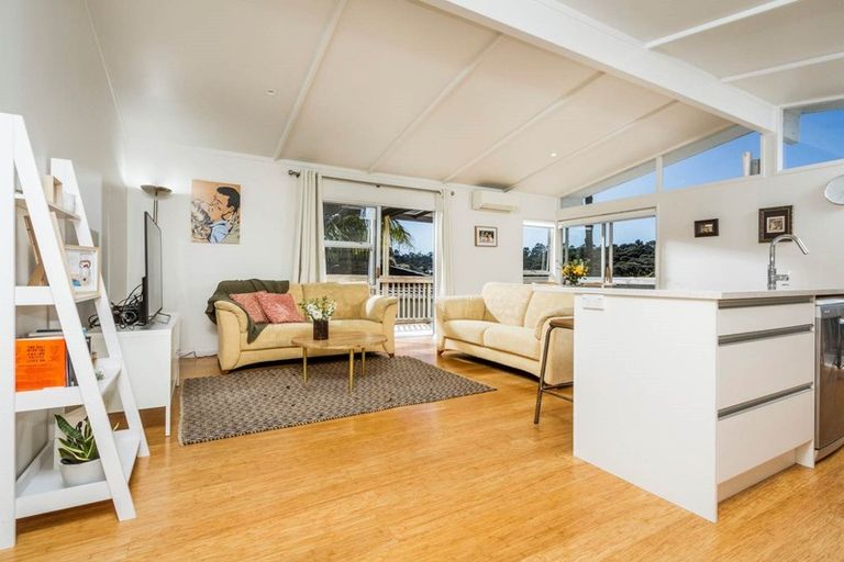 Photo of property in 24 Cantina Avenue, Bayview, Auckland, 0629