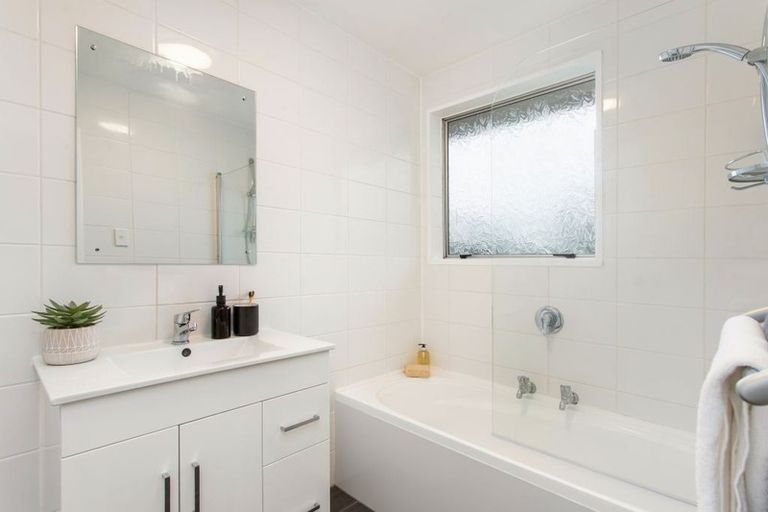 Photo of property in 15 Chadbury Street, Parklands, Christchurch, 8083