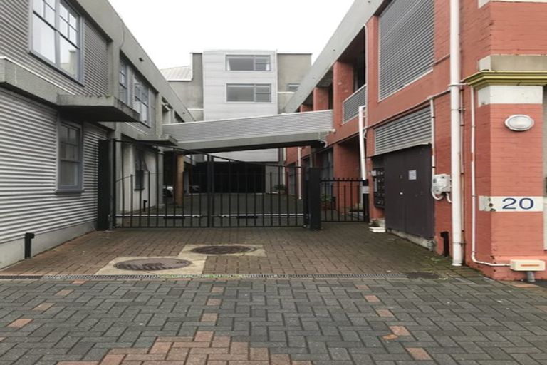 Photo of property in Hopper Street Apartments, 5/20 Hopper Street, Mount Cook, Wellington, 6011