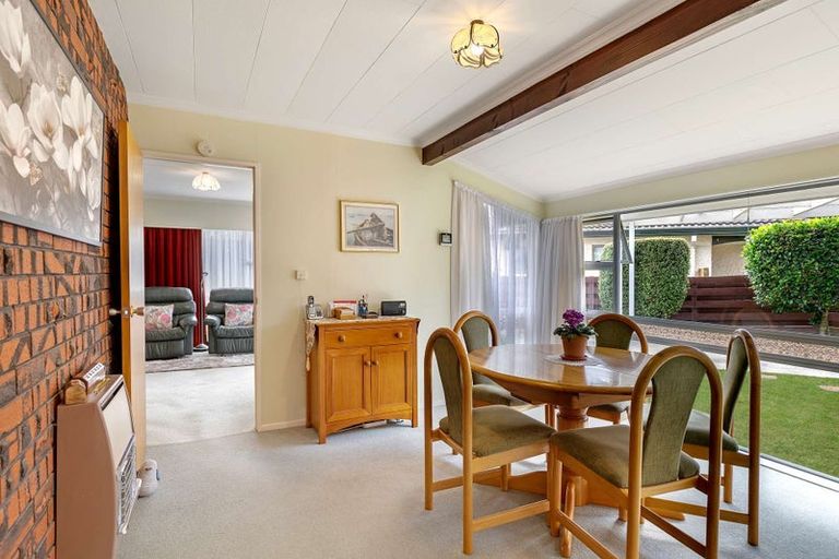 Photo of property in 43 Kentucky Way, Awapuni, Palmerston North, 4412