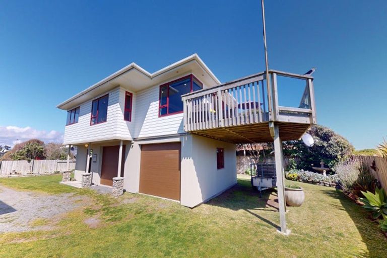 Photo of property in 27a Rua Avenue, Waitarere Beach, Levin, 5510