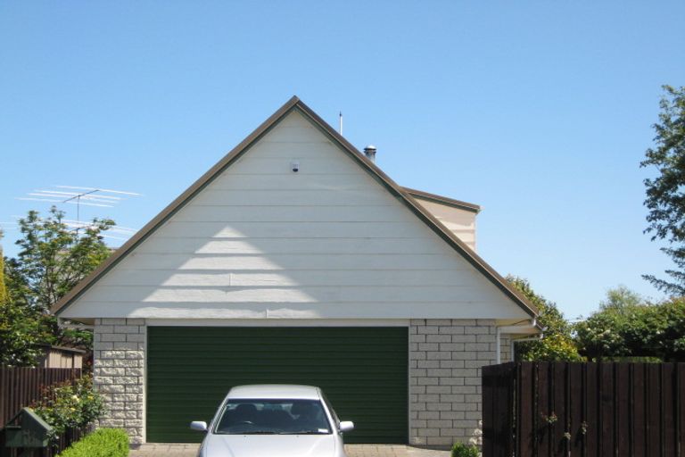 Photo of property in 47 Dunbarton Street, Redwood, Christchurch, 8051