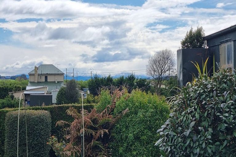 Photo of property in 22 Murchie Street, Thornbury, Riverton, 9883