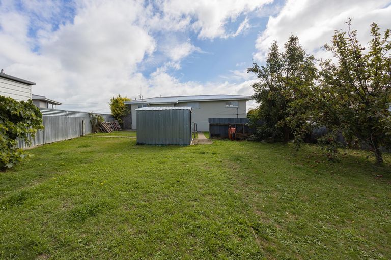 Photo of property in 43 Stuart Street, Holmes Hill, Oamaru, 9401