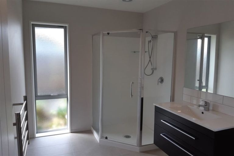 Photo of property in 3 Bradwell Crescent, Halswell, Christchurch, 8025