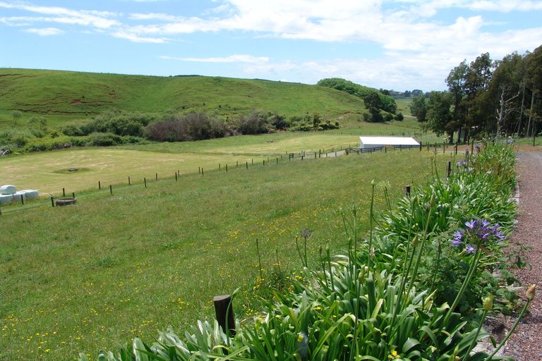 Photo of property in 128 Pond Road, Raglan, 3295