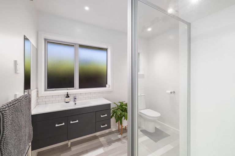 Photo of property in 2 Pembroke Street, Avondale, Christchurch, 8061