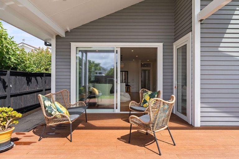 Photo of property in 21 Ross Street, Kilbirnie, Wellington, 6022