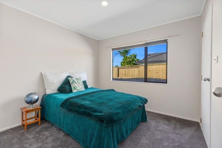 Photo of property in 38 Katerini Grove, Papamoa Beach, Papamoa, 3118