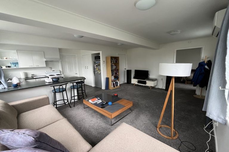 Photo of property in 2/44 Ribble Street, Island Bay, Wellington, 6023